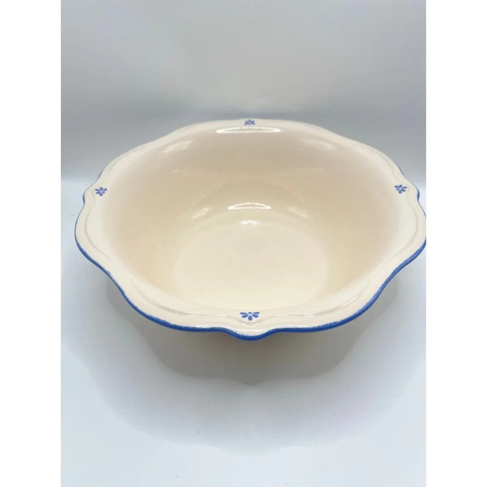 Pfaltzgraff Maison Blue Serving Bowl Scalloped Floral Stoneware Cream Blue USA